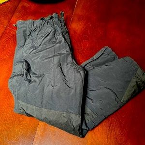 L.L Bean snowboard pants boys size 14/16 black